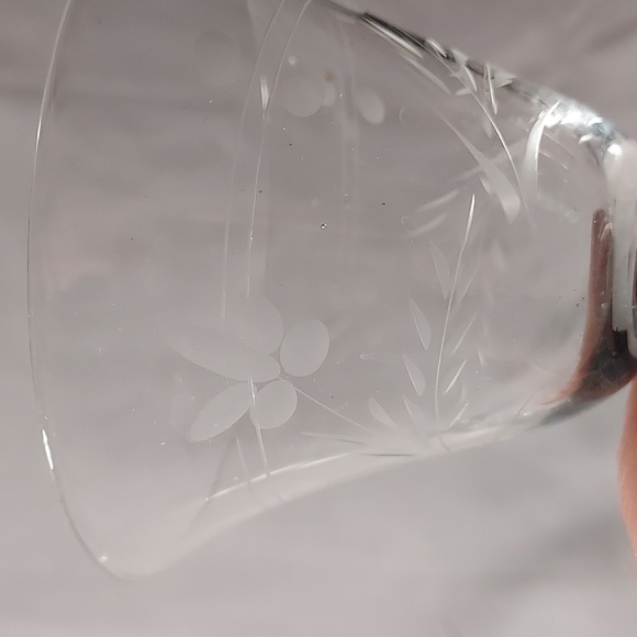 Handmade Shell Art Wine Glasses Dessert Glasses Set of 2 Floral Etched Design - Picture 2 of 8